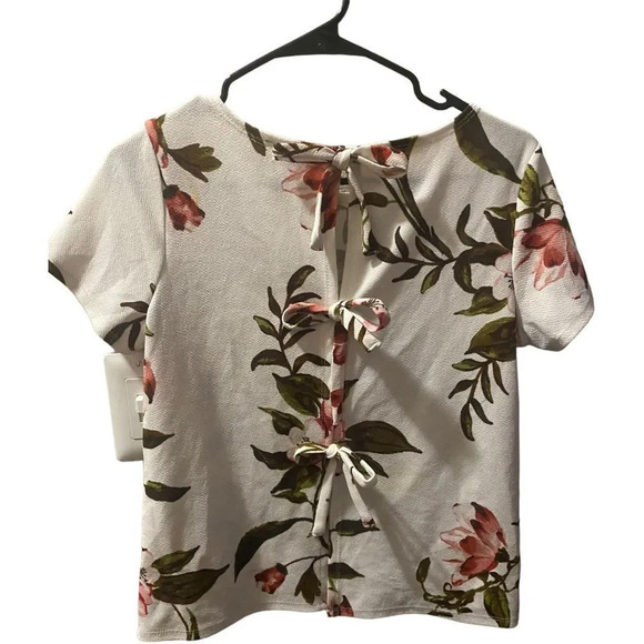 Moa Moa Open back with bows white top with pink flowers - Picture 3 of 4